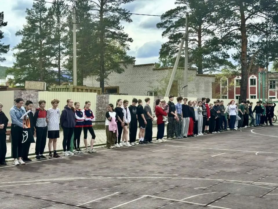 Сила спорта. 21 мая в Ингодинском районе прошла традиционная Спартакиада для подростков, состоящих на профилактическом учете Сила спорта. 21 мая в Ингодинском районе прошла традиционная Спартакиада для подростков, состоящих на профилактическом учете