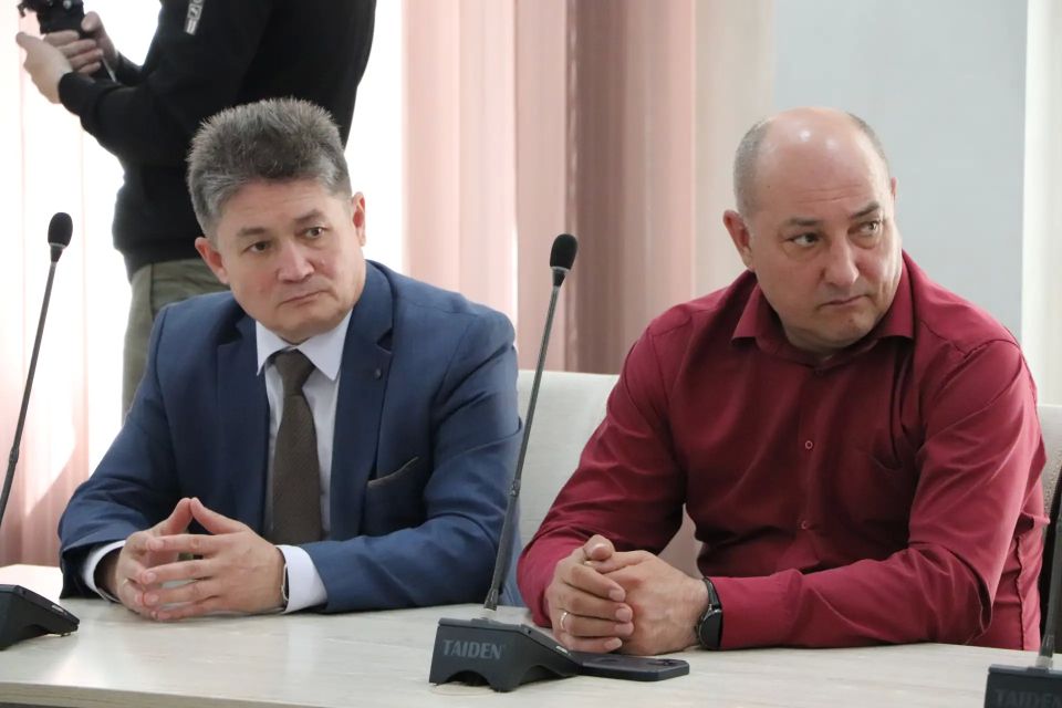 Встреча с министром образования Забайкальского края, участницей предварительного голосования партии «Единая Россия» Мариной Секержитской прошла накануне в администрации краевого центра Встреча с министром образования Забайкальского края, участницей предварительного голосования партии «Единая Россия» Мариной Секержитской прошла накануне в администрации краевого центра