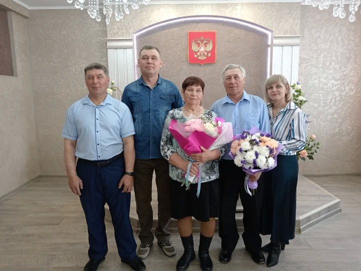 Золотой юбилей Масюковых: полвека любви, труда и пчеловодства в Забайкалье Золотой юбилей Масюковых: полвека любви, труда и пчеловодства в Забайкалье