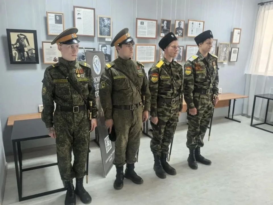 20 мая 2026 года в художественной галерее Читы прошла встреча «Посмотри в глаза героям» — мероприятие для сохранения памяти о подвиге защитников Отечества 20 мая 2026 года в художественной галерее Читы прошла встреча «Посмотри в глаза героям» — мероприятие для сохранения памяти о подвиге защитников Отечества