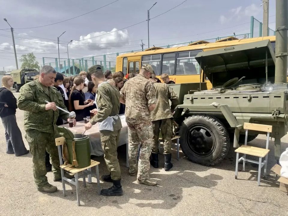 На МСК «Темп» прошла традиционная военно-спортивная игра «Молодая гвардия» На МСК «Темп» прошла традиционная военно-спортивная игра «Молодая гвардия»