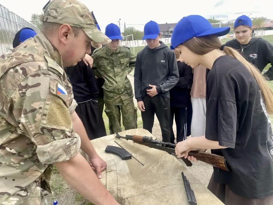 На МСК «Темп» прошла традиционная военно-спортивная игра «Молодая гвардия» На МСК «Темп» прошла традиционная военно-спортивная игра «Молодая гвардия»