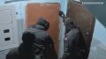 ФСБ показала кадры задержания членов группы, организовавшей незаконное получение лицензий на золотодобычу в Забайкальском крае