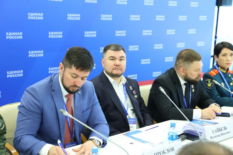 От жилья до рабочего места: Герои России предложили включить в Народную программу «Единой России новые механизмы адаптации ветеранов СВО