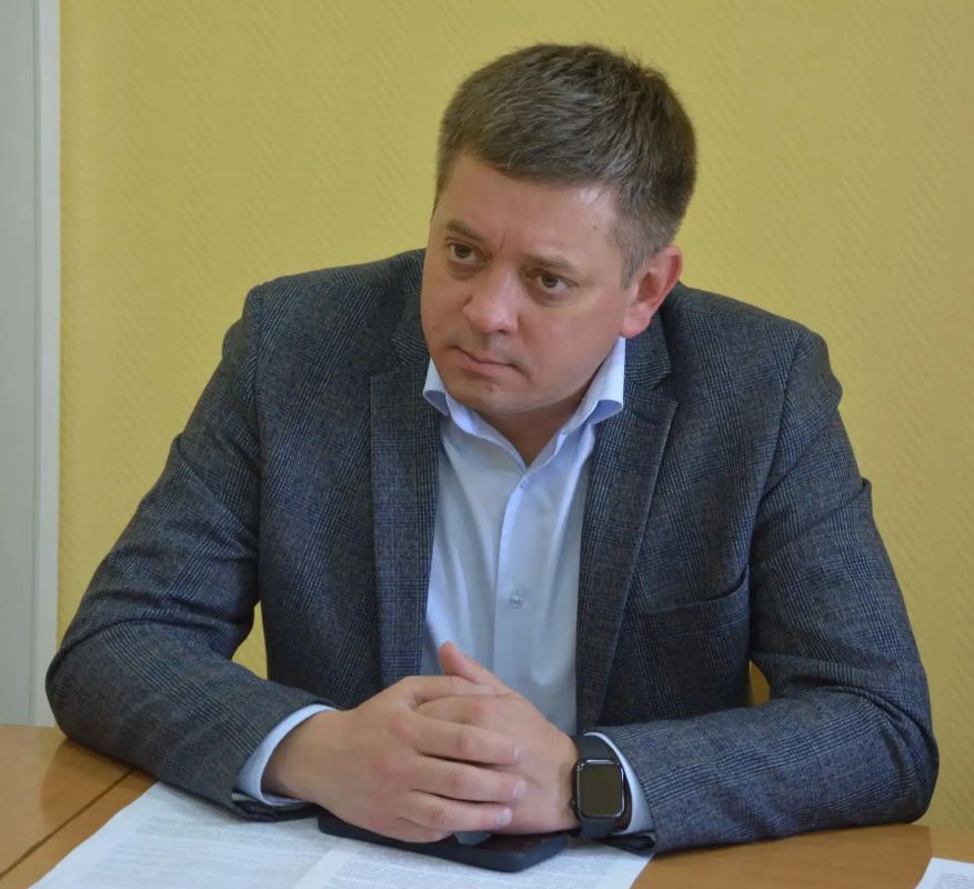 Сегодня, 27 мая, состоялось совместное заседание двух профильных комитетов Думы Читы, возглавляемых Яной Конопасевич и Никитой Ждановым Сегодня, 27 мая, состоялось совместное заседание двух профильных комитетов Думы Читы, возглавляемых Яной Конопасевич и Никитой Ждановым