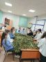 Студенты Шилкинского многопрофильного лицея плетут маскировочные сети для бойцов