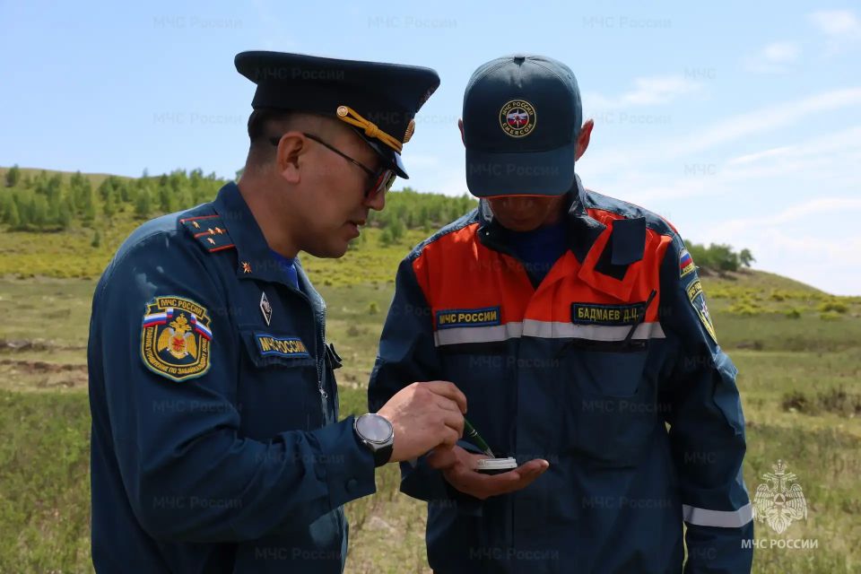Сотрудники МЧС России провели учения по спасению людей в труднодоступной местности Сотрудники МЧС России провели учения по спасению людей в труднодоступной местности