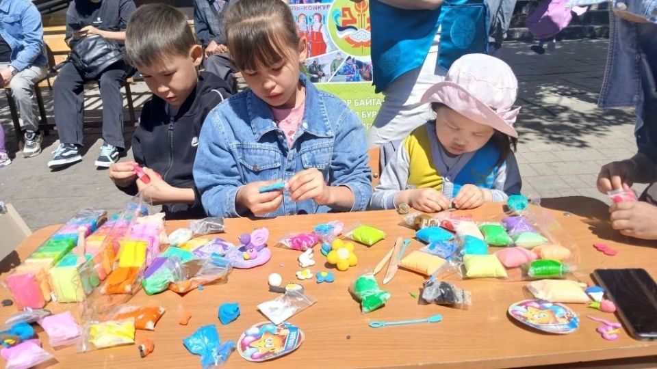 В Агинском проходит межмуниципальный форум многодетных семей В Агинском проходит межмуниципальный форум многодетных семей