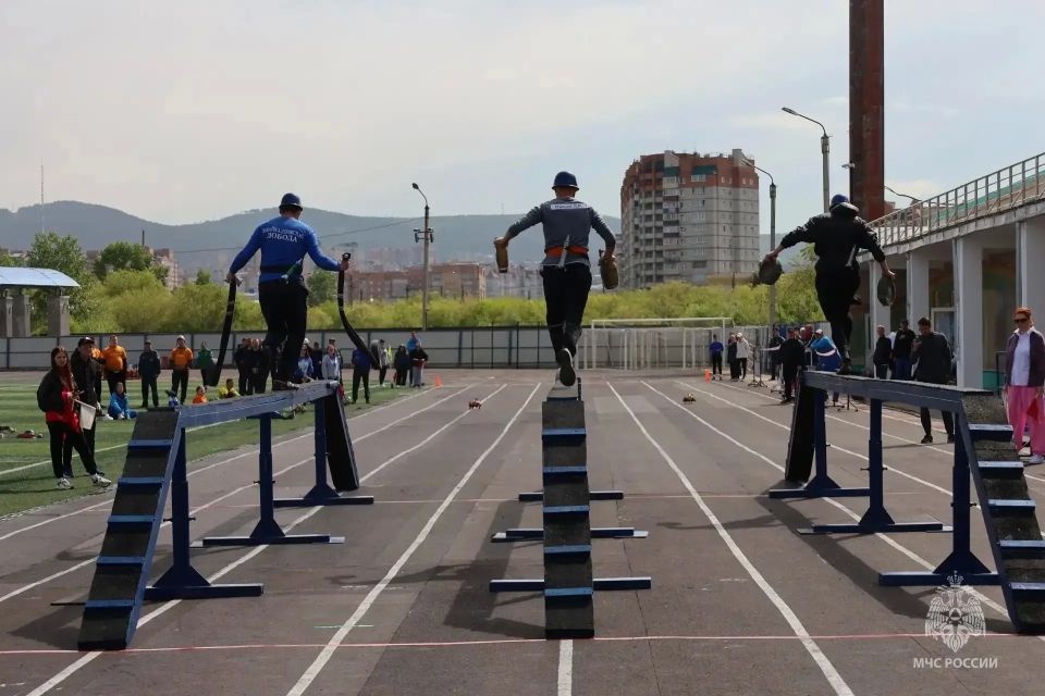 В Чите стартовали 69-е краевые соревнования по пожарно-спасательному спорту В Чите стартовали 69-е краевые соревнования по пожарно-спасательному спорту