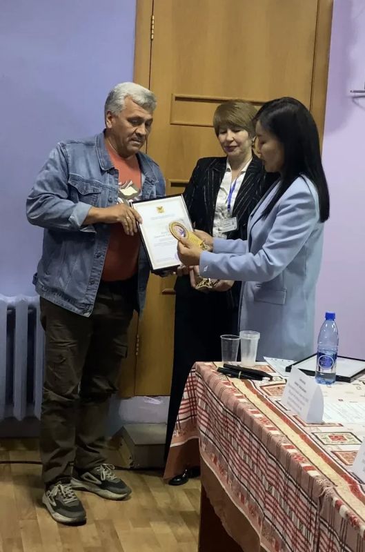 А также министр наградила других мастеров округа А также министр наградила других мастеров округа