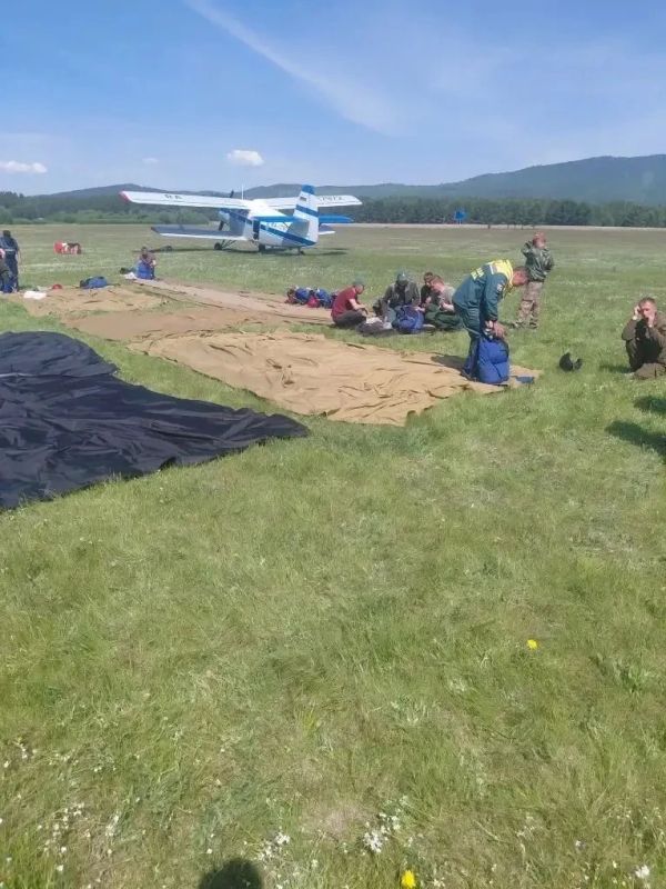 В Хилке проведена воздушная тренировка по перерыву с самолета АН-2 В Хилке проведена воздушная тренировка по перерыву с самолета АН-2