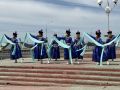 Участников встречают юные артисты