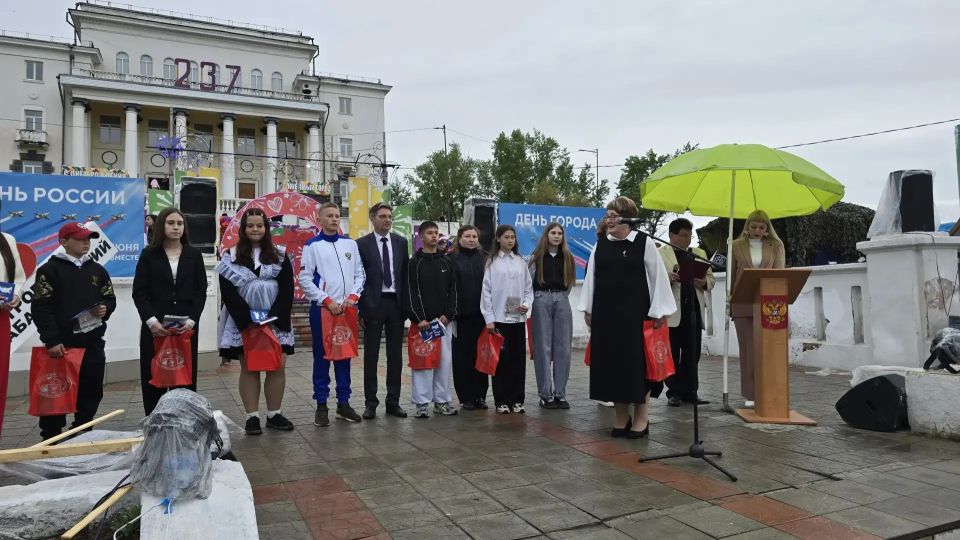 АКЦИЯ «МЫ – ГРАЖДАНЕ РОССИИ»: первые паспорта юным гражданам АКЦИЯ «МЫ – ГРАЖДАНЕ РОССИИ»: первые паспорта юным гражданам