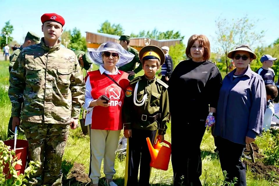 В Приаргунке высадили «Сад памяти» В Приаргунке высадили «Сад памяти»