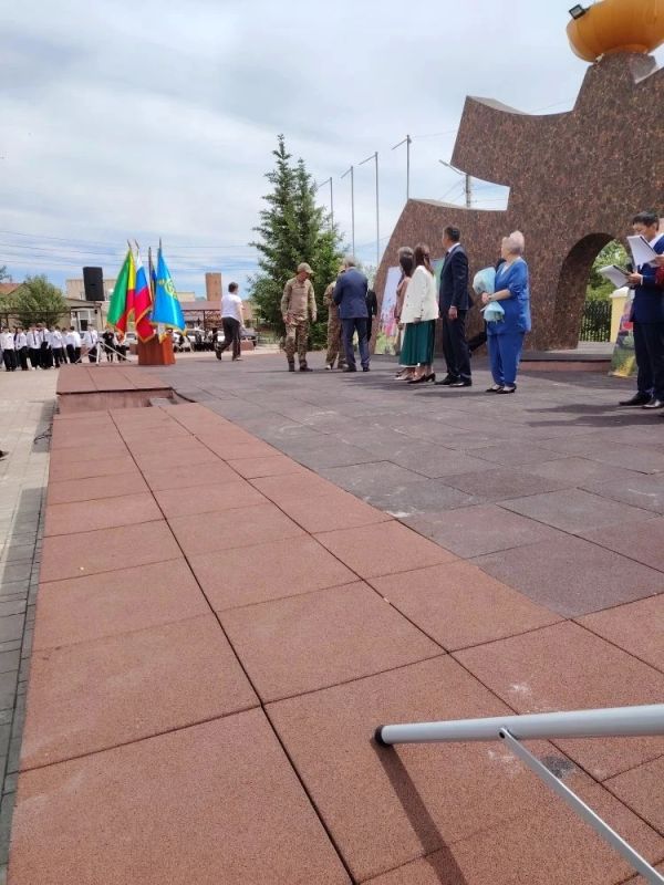 АКЦИЯ «МЫ – ГРАЖДАНЕ РОССИИ»: первые паспорта юным гражданам АКЦИЯ «МЫ – ГРАЖДАНЕ РОССИИ»: первые паспорта юным гражданам