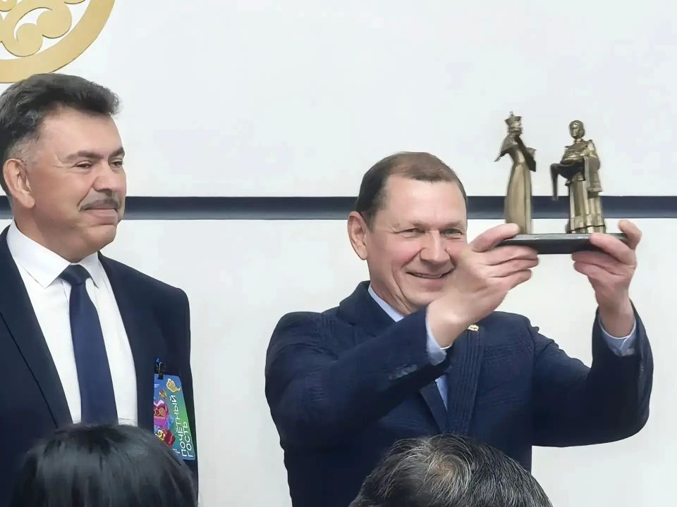 Три века, шесть десятков лет, живёт в Сибири город славный: в столице Бурятии Улан-Удэ отмечают 360-летие города Три века, шесть десятков лет, живёт в Сибири город славный: в столице Бурятии Улан-Удэ отмечают 360-летие города