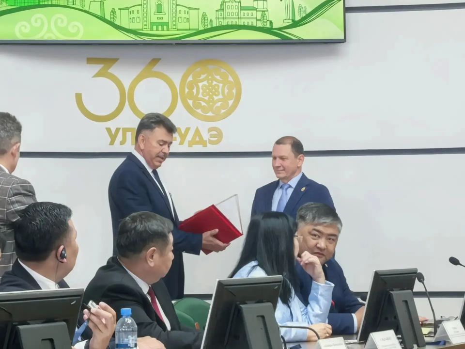 Три века, шесть десятков лет, живёт в Сибири город славный: в столице Бурятии Улан-Удэ отмечают 360-летие города Три века, шесть десятков лет, живёт в Сибири город славный: в столице Бурятии Улан-Удэ отмечают 360-летие города
