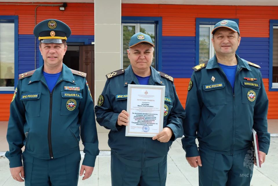 Инспекторы ГИМС Забайкалья отмечают профессиональный праздник Инспекторы ГИМС Забайкалья отмечают профессиональный праздник