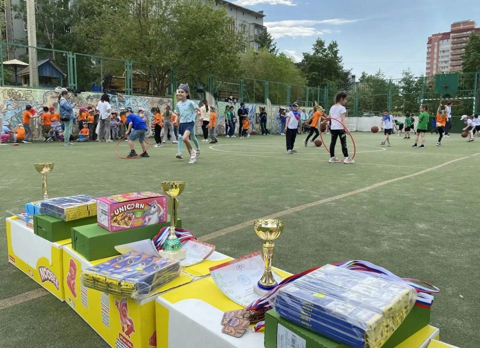Бэби-спартакиада — ежегодные спортивные соревнования среди воспитанников детских садов микрорайона Северный, направленные на популяризацию здорового образа жизни, провели при поддержке регионального отделения «Здоровое... Бэби-спартакиада — ежегодные спортивные соревнования среди воспитанников детских садов микрорайона Северный, направленные на популяризацию здорового образа жизни, провели при поддержке регионального отделения «Здоровое...
