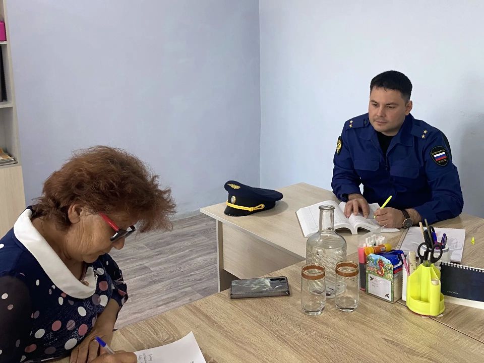 Краснокаменская межрайонная прокуратура провела выездной личный прием граждан в трех селах Краснокаменская межрайонная прокуратура провела выездной личный прием граждан в трех селах