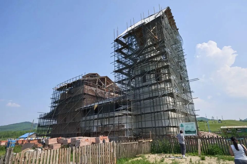 Узнать историю основания старинного монастыря среди сопок пригорода Нерчинска предложили в местном краеведческом музее.