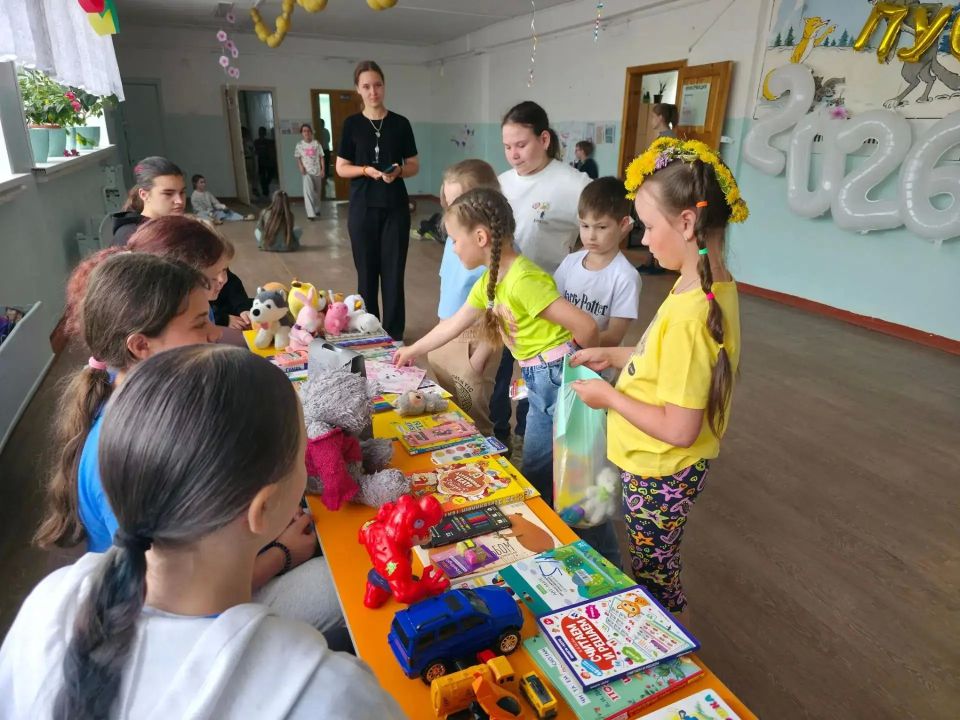 Забайкальцы продолжают пополнять «Коробку храбрости» для детей, которые находятся на лечении Забайкальцы продолжают пополнять «Коробку храбрости» для детей, которые находятся на лечении