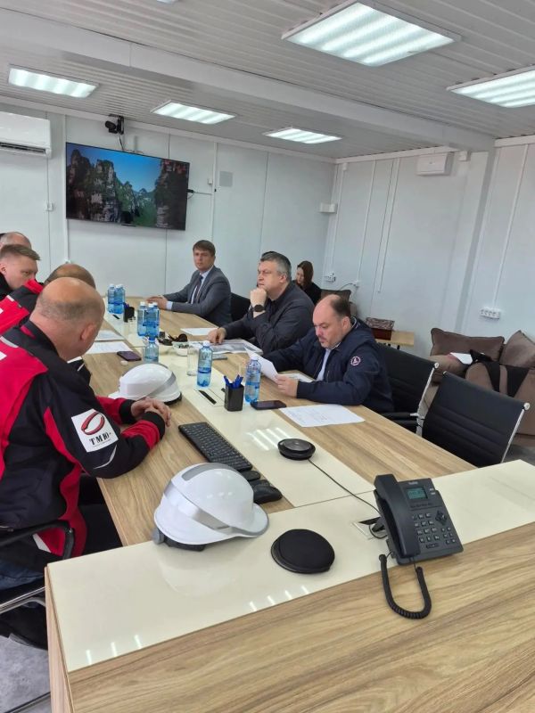 Павел Волков: многосторонний автомобильный пункт пропуска на границе с Китаем имеет стратегическое значение Павел Волков: многосторонний автомобильный пункт пропуска на границе с Китаем имеет стратегическое значение