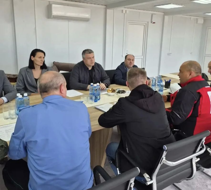 В автомобильном пункте пропуска Забайкальск идет активная фаза строительно-монтажных работ по реконструкции В автомобильном пункте пропуска Забайкальск идет активная фаза строительно-монтажных работ по реконструкции