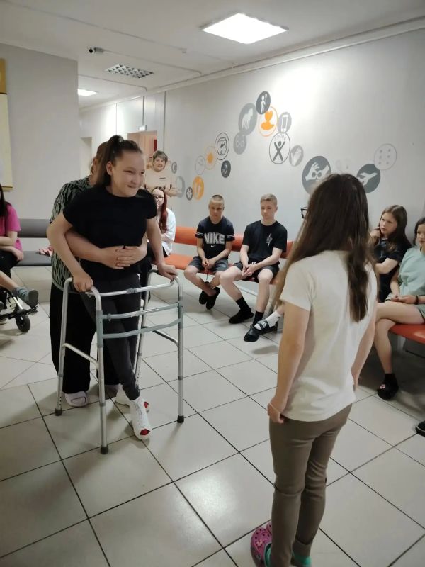 В реабилитационном центре для детей и подростков с ограниченными возможностями «Спасатель» Забайкальского края состоялся мастер-класс по актёрскому мастерству В реабилитационном центре для детей и подростков с ограниченными возможностями «Спасатель» Забайкальского края состоялся мастер-класс по актёрскому мастерству