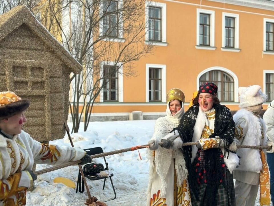 Петербург встречает Масленицу: гулянья в исторической крепости