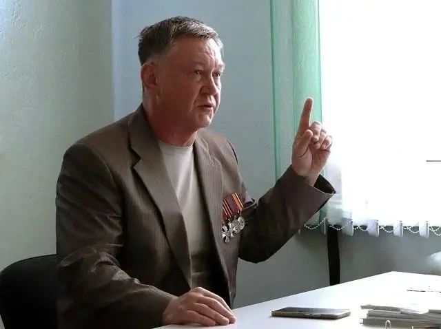 16 июня в Читинском политехническом колледже прошла встреча, которая вышла за рамки обычного мероприятия 16 июня в Читинском политехническом колледже прошла встреча, которая вышла за рамки обычного мероприятия