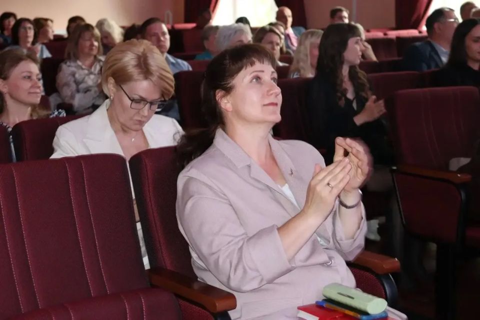 Оксана Немакина: «Вы — надёжная кузница профессиональных кадров и наша опора» Оксана Немакина: «Вы — надёжная кузница профессиональных кадров и наша опора»