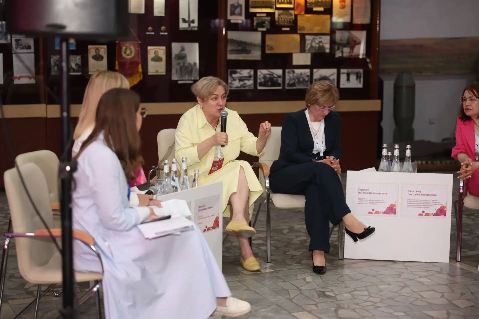 Мария Львова-Белова: Подвели итоги работы пяти тематических площадок стратегической сессии «Семья на первом месте: профилактика алкогольной и наркотической зависимости родителей» в Забайкальском крае Мария Львова-Белова: Подвели итоги работы пяти тематических площадок стратегической сессии «Семья на первом месте: профилактика алкогольной и наркотической зависимости родителей» в Забайкальском крае