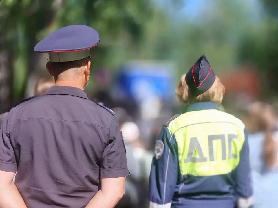 Сотрудники Госавтоинспекциии приняли участие в открытии детской профильной смены в лагере «Байрус Сотрудники Госавтоинспекциии приняли участие в открытии детской профильной смены в лагере «Байрус