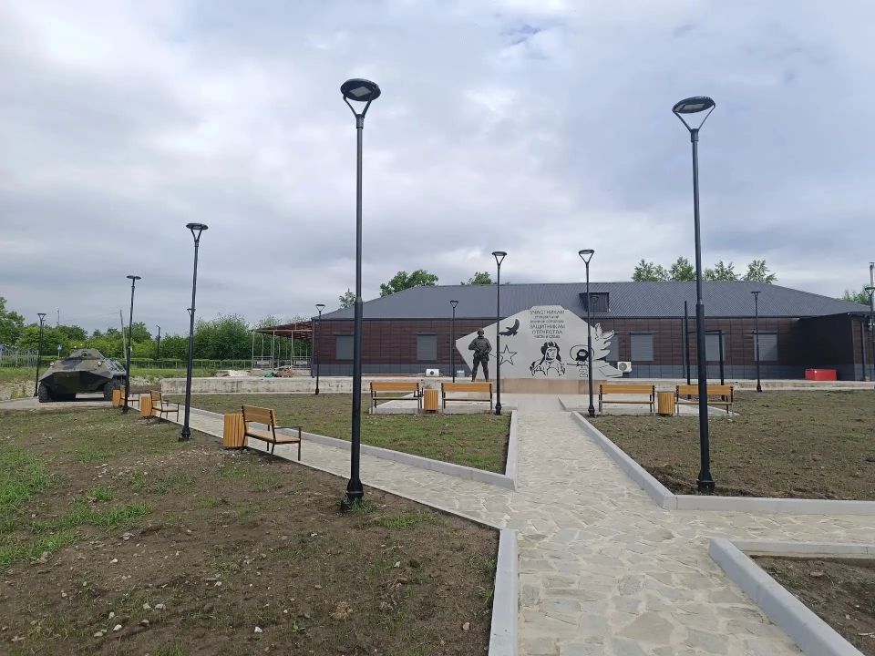 В Балее установили памятник участникам СВО с символом мира - голубем В Балее установили памятник участникам СВО с символом мира - голубем