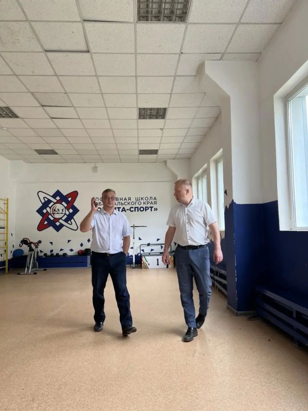 Министр физической культуры и спорта посетил спортивные объекты города Читы Министр физической культуры и спорта посетил спортивные объекты города Читы