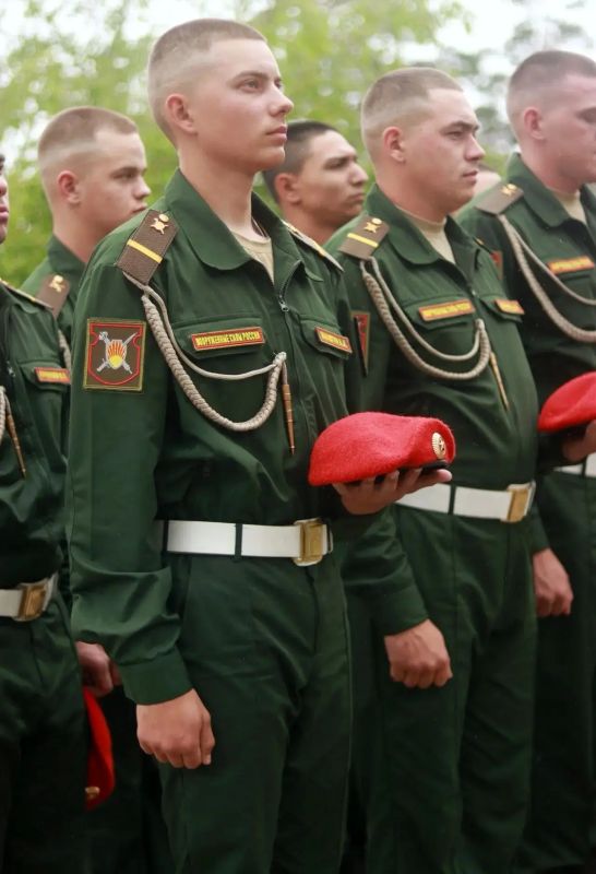 Помним, чтим, скорбим: митинг, посвящённый Дню памяти и скорби, организовали 22 июня депутаты городской Думы Виталий Козак и Алексей Мусорин вместе с жителями микрорайона Северный Помним, чтим, скорбим: митинг, посвящённый Дню памяти и скорби, организовали 22 июня депутаты городской Думы Виталий Козак и Алексей Мусорин вместе с жителями микрорайона Северный
