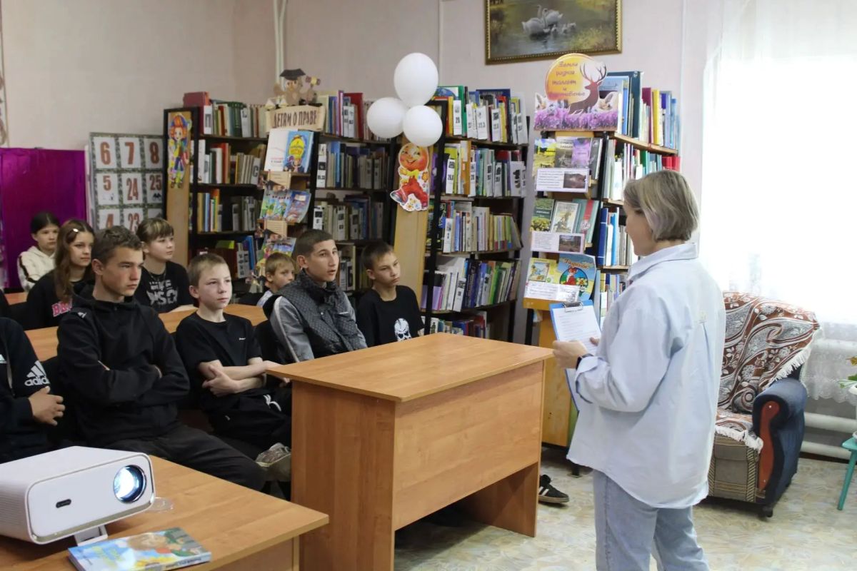 В Семейном многофункциональном центре Шерловогорского реабилитационного центра «Топаз» начал работу трудовой лагерь «Ядро» В Семейном многофункциональном центре Шерловогорского реабилитационного центра «Топаз» начал работу трудовой лагерь «Ядро»