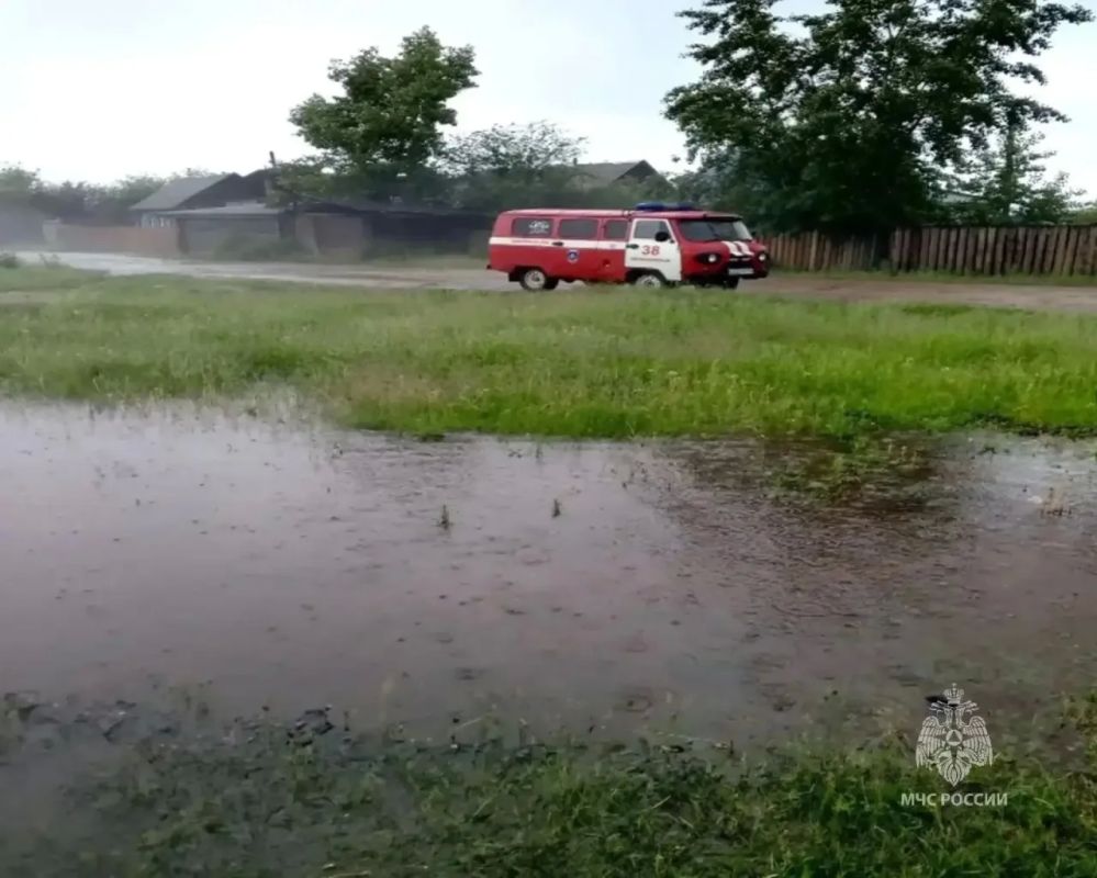 В Забайкалье из-за ливней подтопило населенные пункты В Забайкалье из-за ливней подтопило населенные пункты