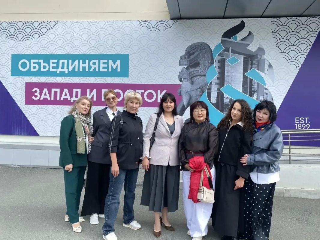 Замминистра культуры Забайкалья Татьяна Алёкминская и сотрудники краевых театров отправились на Театральный форум во Владивосток Замминистра культуры Забайкалья Татьяна Алёкминская и сотрудники краевых театров отправились на Театральный форум во Владивосток