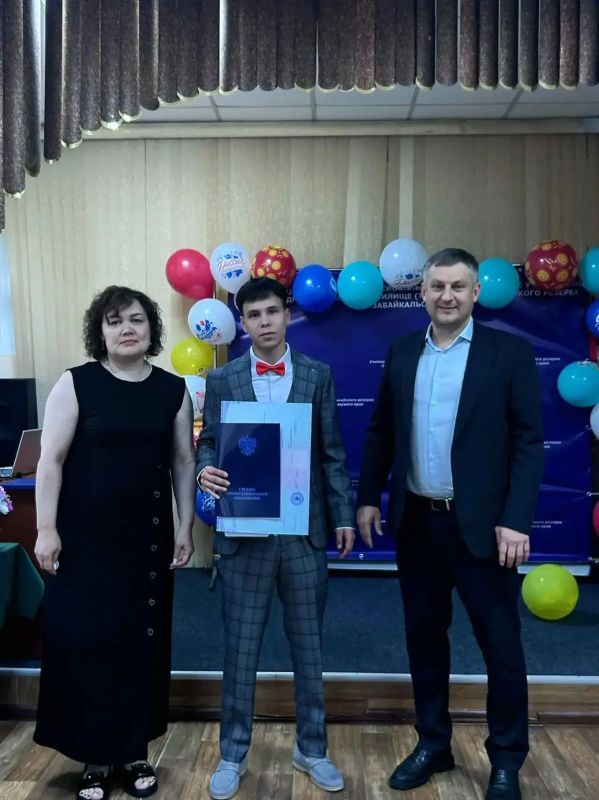 Старт в большую жизнь!. Сегодня в Училище олимпийского резерва - настоящий праздник! 13 выпускников получили дипломы о среднем профессиональном образовании Старт в большую жизнь!. Сегодня в Училище олимпийского резерва - настоящий праздник! 13 выпускников получили дипломы о среднем профессиональном образовании