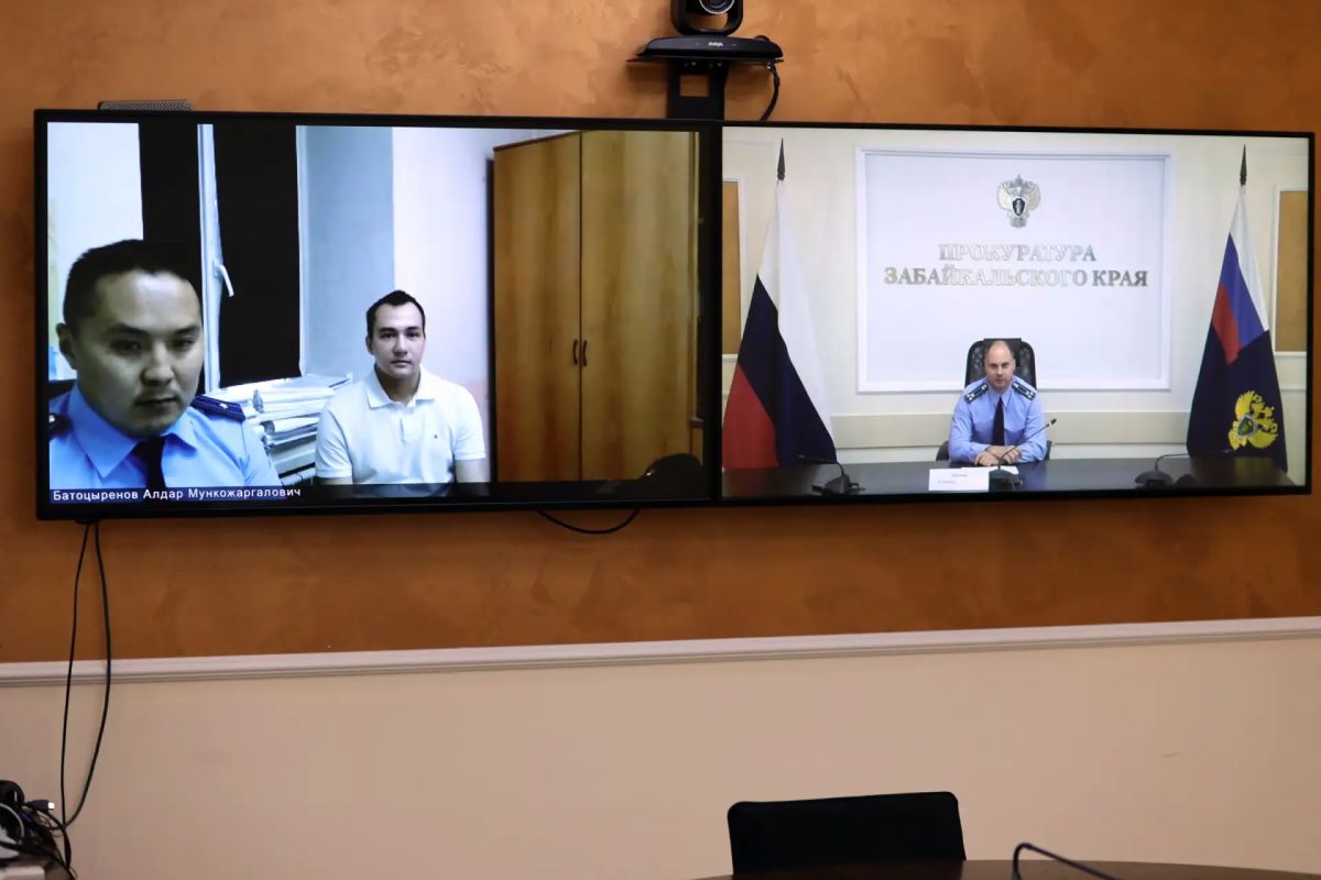 В прокуратуре Забайкальского края проведена прием участников СВО, приуроченный ко Дню ветеранов боевых действий В прокуратуре Забайкальского края проведена прием участников СВО, приуроченный ко Дню ветеранов боевых действий
