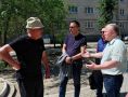 Ещё один шаг к созданию комфортной городской среды: депутат Думы Читы проверил ход благоустройства двора на улице Ползунова