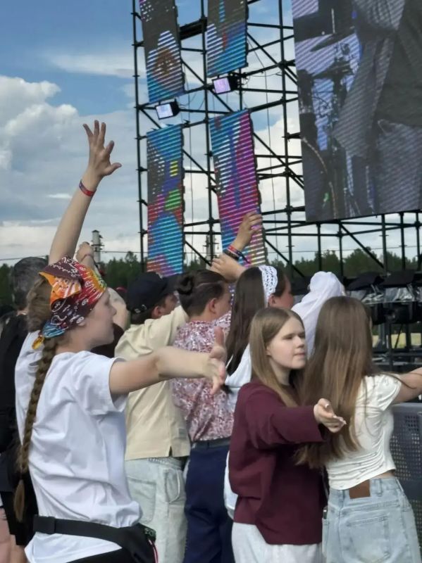 Мультикультурный фестиваль «Степь» объединил музыку, искусство и природу в Забайкалье Мультикультурный фестиваль «Степь» объединил музыку, искусство и природу в Забайкалье