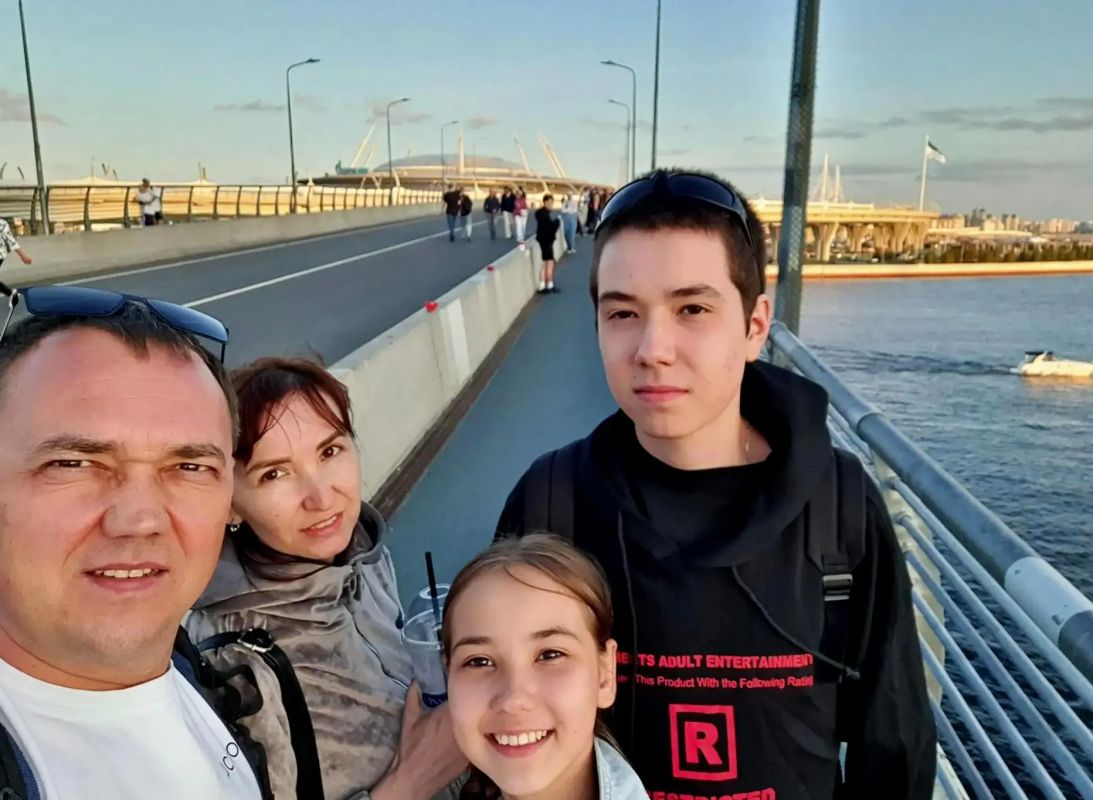 В День семьи любви и верности депутаты Законодательного Собрания региона ответили на пять вопросов о семейных традициях и ценностях В День семьи любви и верности депутаты Законодательного Собрания региона ответили на пять вопросов о семейных традициях и ценностях