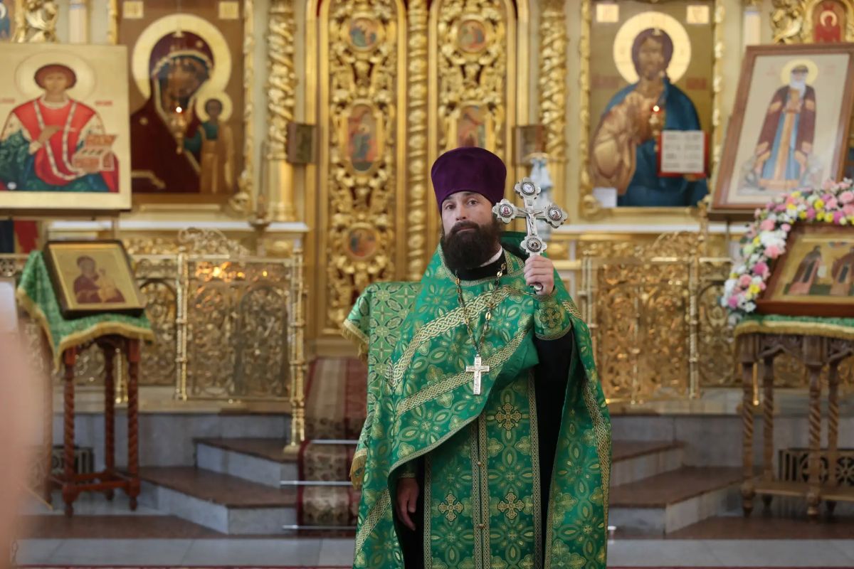 Торжественное богослужение в День семьи, любви и верности прошло в Чите Торжественное богослужение в День семьи, любви и верности прошло в Чите
