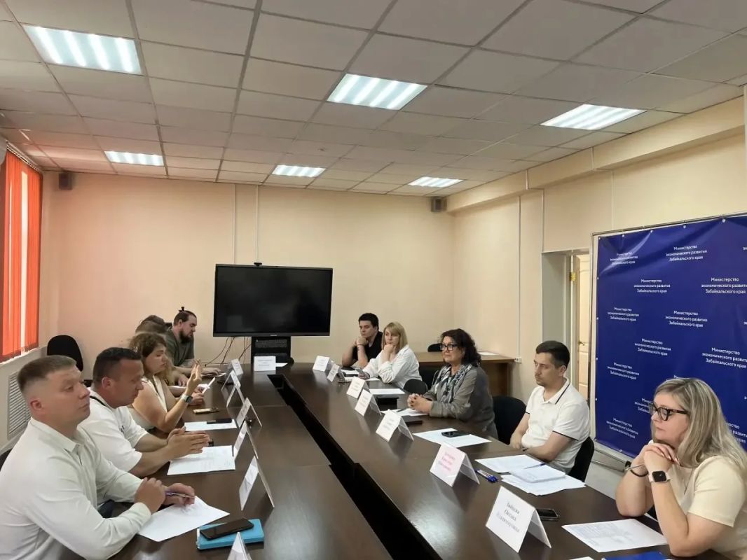 Минэконом и Агентство по туризму Забайкалья провели встречу с представителями гастроиндустрии края по вопросу проведения фестиваля «Вкусы народов Забайкалья на Великом чайном пути»