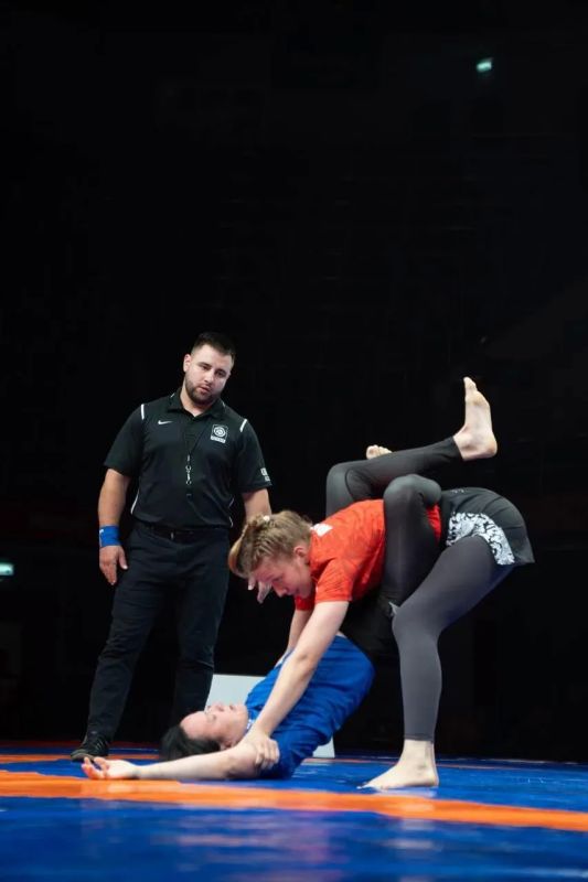 Александр Осипов: Наша спортсменка Варвара Машкина выиграла чемпионат России по грэпплингу и прошла отбор на чемпионат мира Александр Осипов: Наша спортсменка Варвара Машкина выиграла чемпионат России по грэпплингу и прошла отбор на чемпионат мира