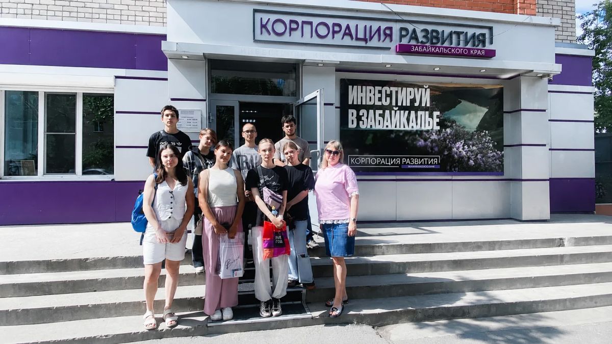 20 кандидатов прошли анкетирование в Корпорации развития Забайкалья для трудоустройства на АЗС «Роснефти» 20 кандидатов прошли анкетирование в Корпорации развития Забайкалья для трудоустройства на АЗС «Роснефти»