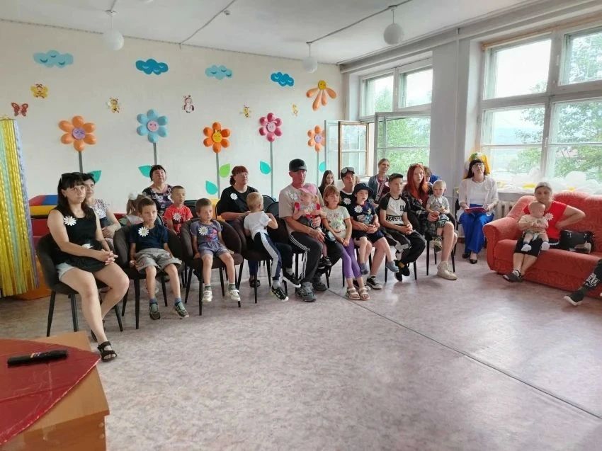 В День семьи, любви и верности в социальных учреждениях Забайкальского края прошли праздничные мероприятия В День семьи, любви и верности в социальных учреждениях Забайкальского края прошли праздничные мероприятия